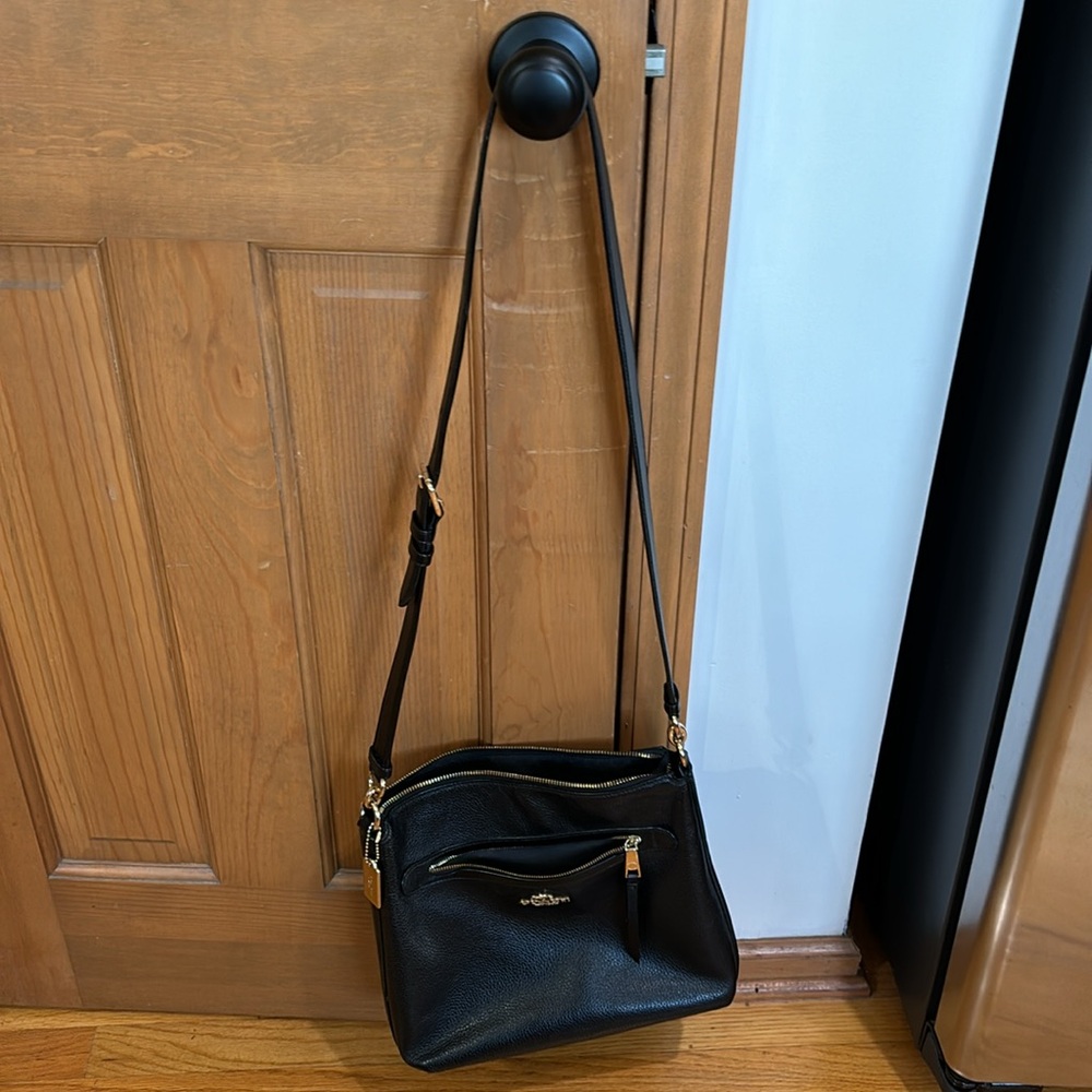 Coach purse - Picture 3 of 5